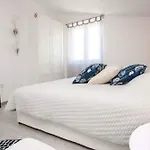 In 36019 Apartment