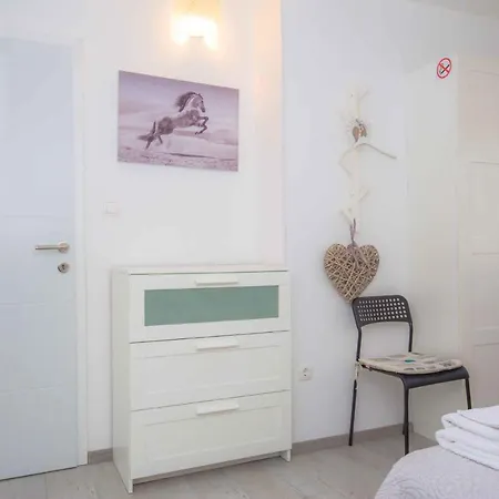 Apartament In 36019