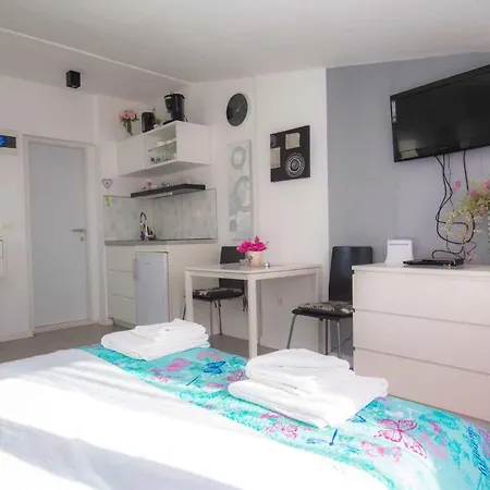 In 36019 Apartament *