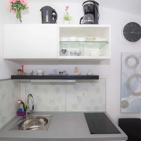 In 36019 Apartament Rogoznica (Sibenik-Knin)