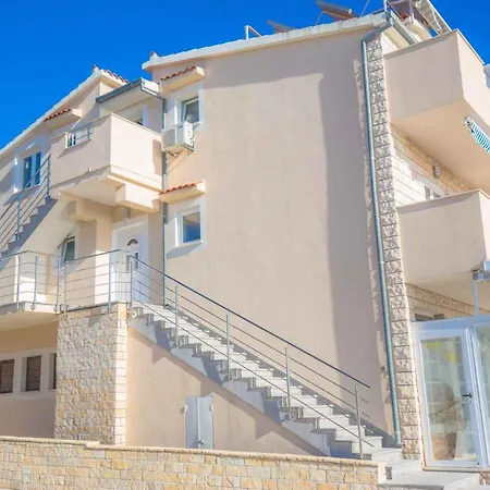 Apartament In 36019