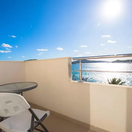 In 36019 Apartman Rogoznica (Sibenik-Knin)