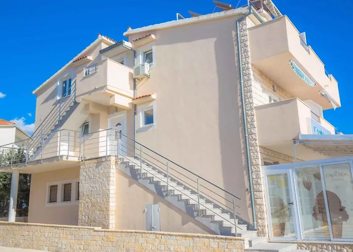 In 36019 روغوزنيكا